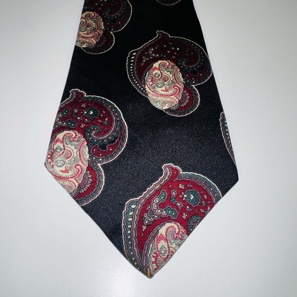 Stafford All Silk Tie Men’s Black Burgundy Paisley Print Made in USA Vintage - Picture 3 of 7